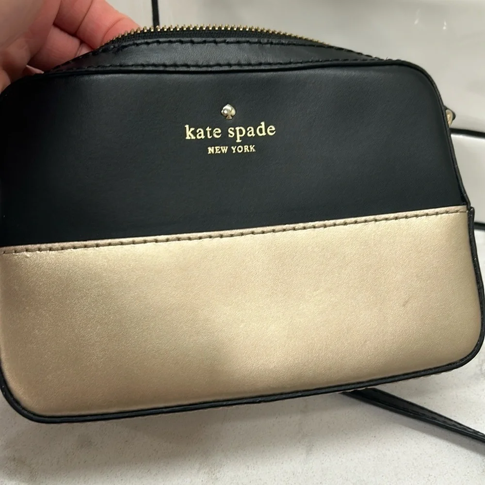 Kate Spade $178 Ivy Street Clover Crossbody Genuine Cowhide Leather Black‎ Gold